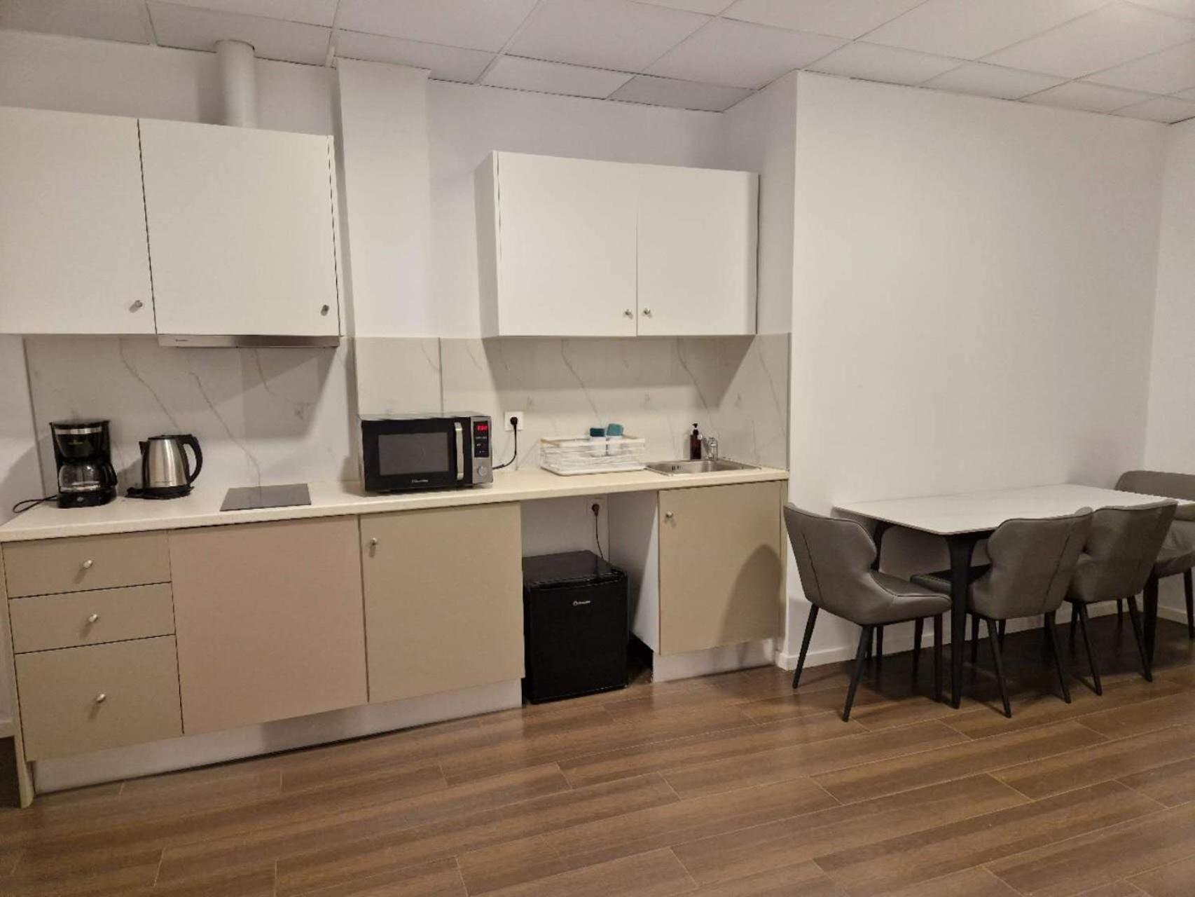 Anhome K11 Serviced Apartments Athen Eksteriør billede